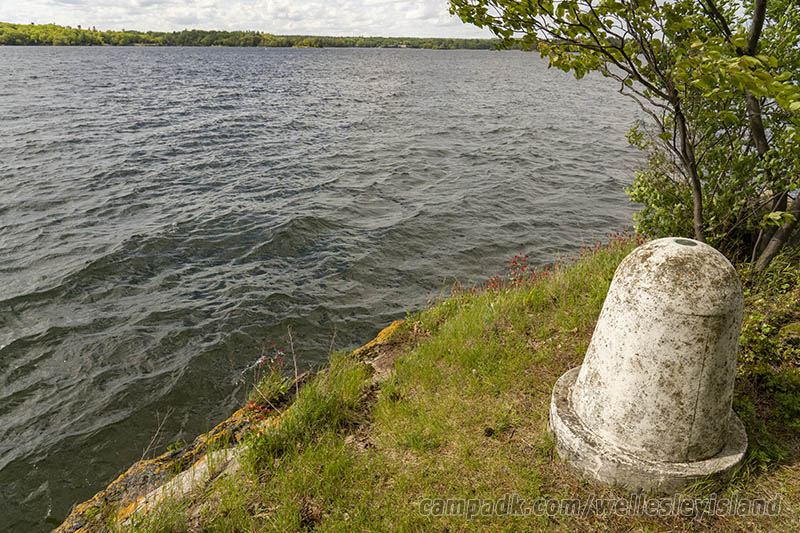 Campsite Photo of Site 19 at Wellesley Island State Park, New York - Shoreline